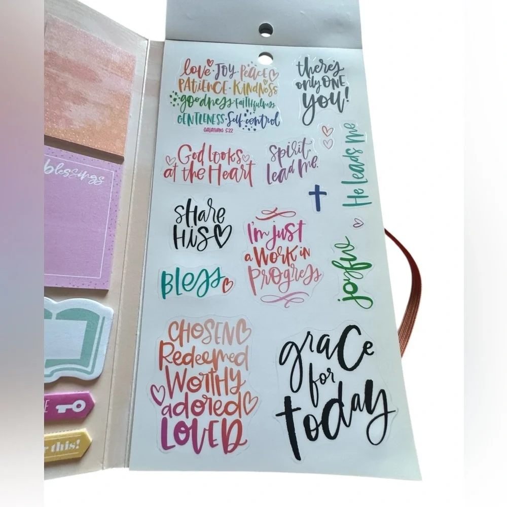 The Happy Planner Faith Warrior Accessory Book Folio